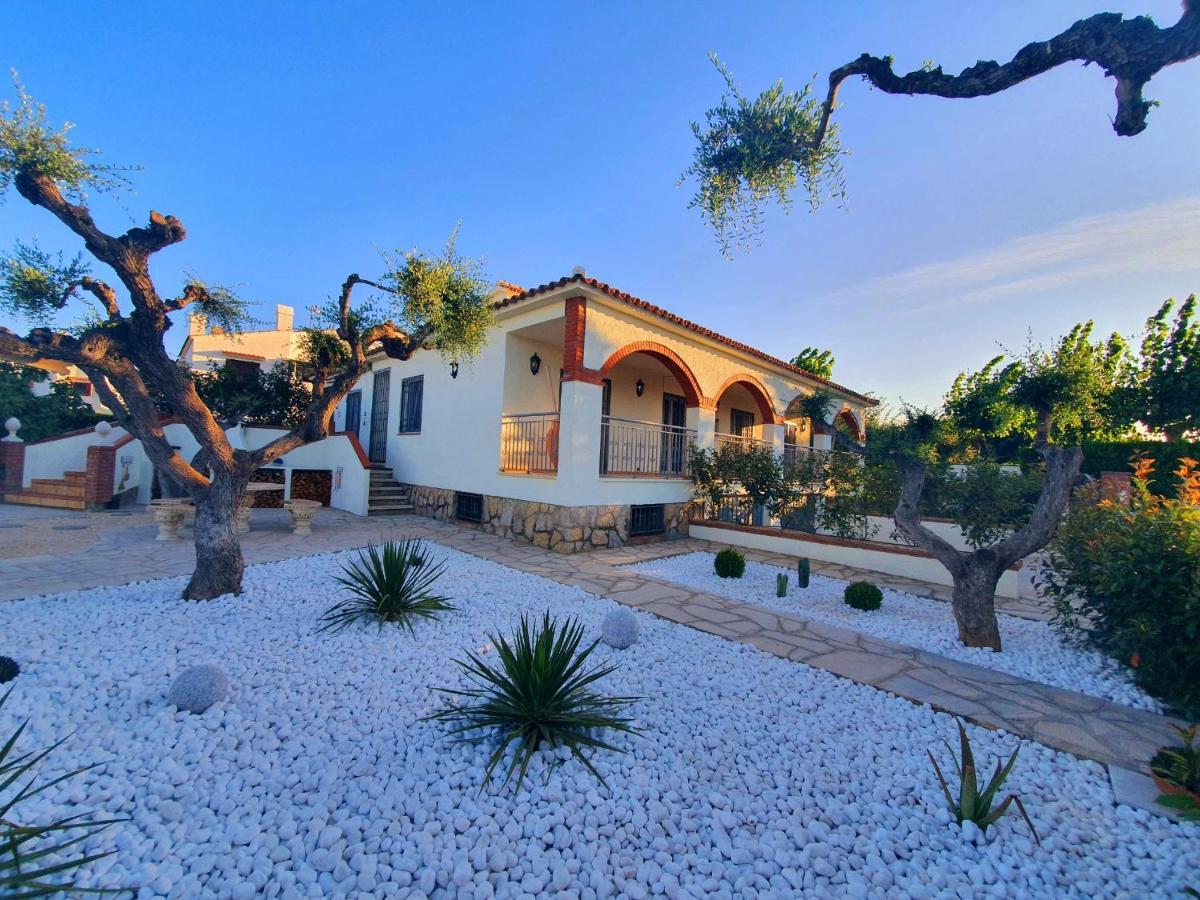 New Holiday House "Casa Mialina" With Private Pool, 300M To Beach Камбрильс Экстерьер фото
